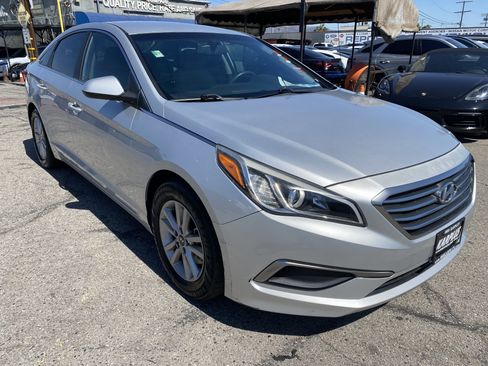 Used 2016 Hyundai Sonata SE FWD image 7
