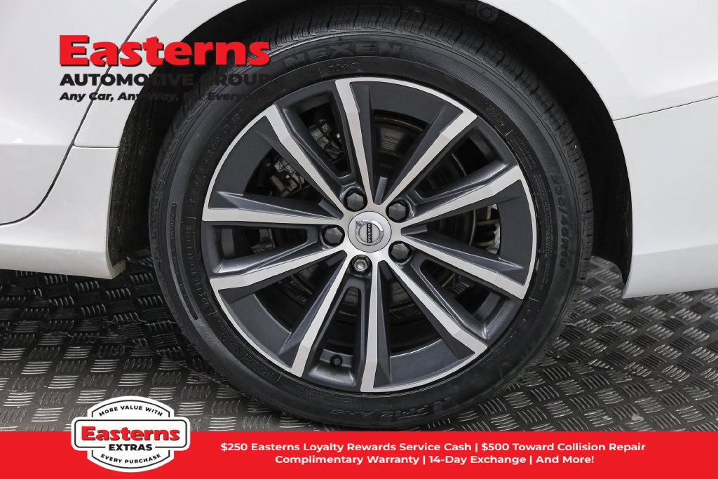 Used 2022 Volvo S60 B5 Inscription FWD image 34