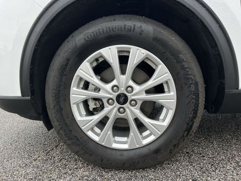 Used 2025 Ford Escape Active AWD/4WD image 12