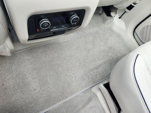 Used 2025 Buick Enclave Avenir w/ Trailering Package, 5000 lbs. image 8