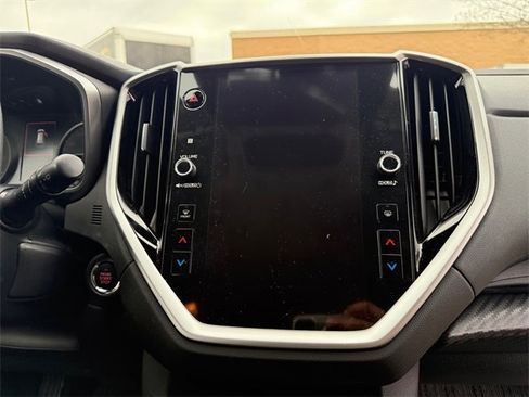 Used 2023 Subaru Ascent Premium w/ Convenience Package image 21