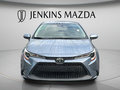 Used 2021 Toyota Corolla LE FWD image 9