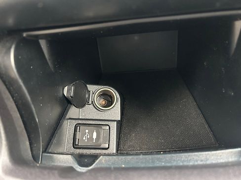 Used 2017 Toyota Camry SE image 21