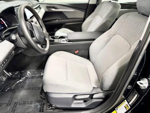 Used 2026 Toyota Camry LE FWD image 22