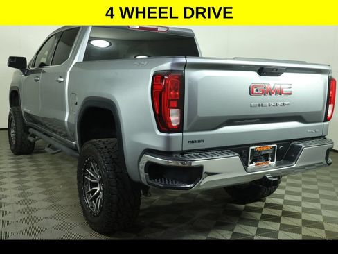 Used 2019 GMC Sierra 1500 SLE w/ SLE Value Package AWD/4WD image 4