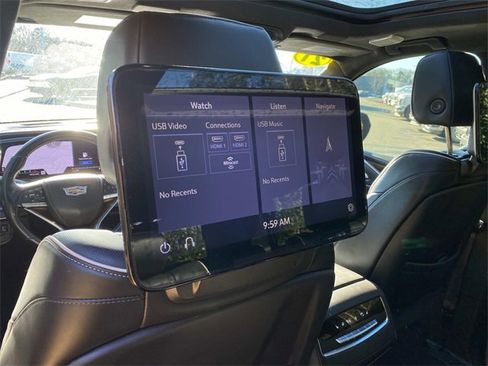 Used 2021 Cadillac Escalade Premium Luxury Platinum image 11