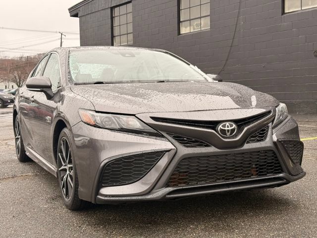 Used 2023 Toyota Camry SE FWD image 12