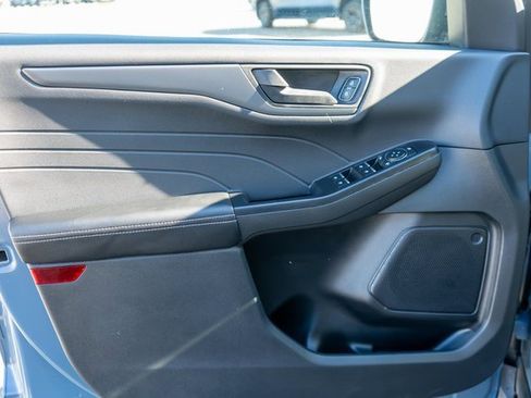 Used 2025 Ford Escape Active w/ Tech Pack #1 image 18