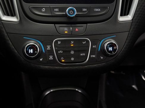 Used 2024 Chevrolet Malibu LT image 36