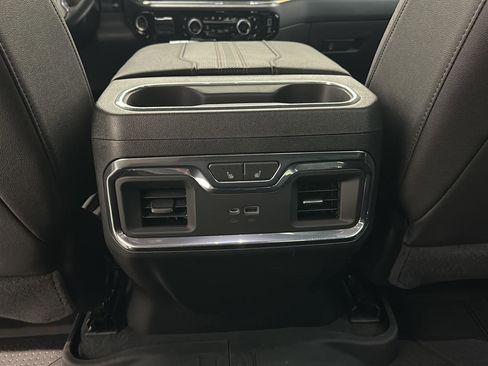 Used 2023 Chevrolet Silverado 1500 High Country w/ High Country Premium Package AWD/4WD image 12