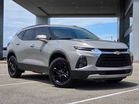 Used 2021 Chevrolet Blazer LT FWD image 3