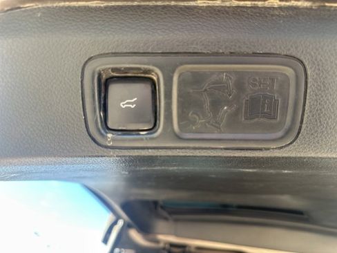 Used 2019 Ford Expedition Max Platinum image 40