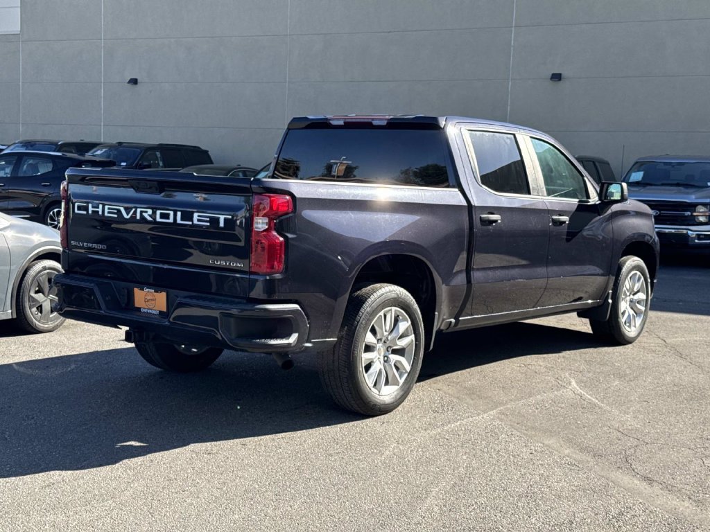 Used 2023 Chevrolet Silverado 1500 Custom RWD image 3
