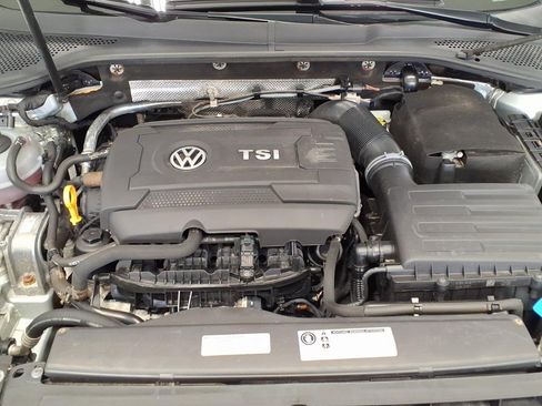 Used 2017 Volkswagen GTI Autobahn FWD image 22