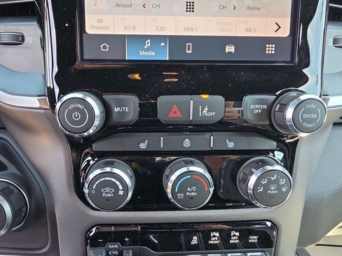 New 2026 RAM 1500 Big Horn AWD/4WD image 17