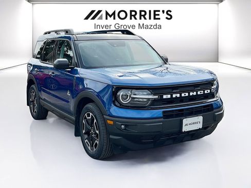 Used 2023 Ford Bronco Sport Outer Banks w/ Tech Package image 3