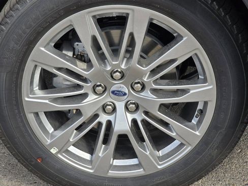 New 2025 Ford Explorer Active w/ Active Comfort Package image 21