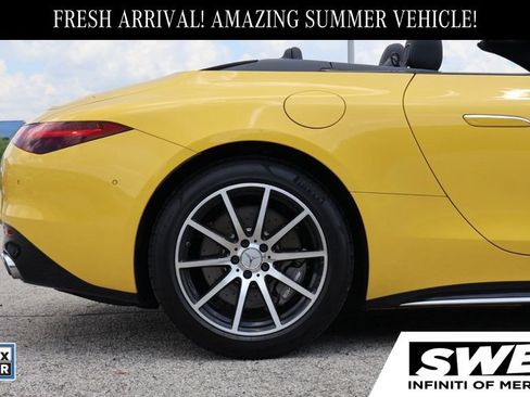 Used 2023 Mercedes-Benz SL 43 AMG w/ Loaded Compartment Package image 44