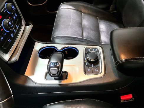 Used 2015 Jeep Grand Cherokee Overland w/ Advanced Technology Group image 18