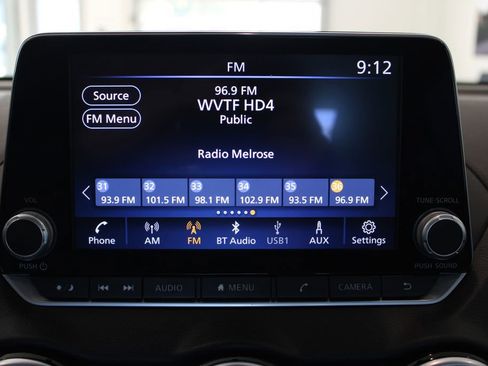 Used 2024 Nissan Sentra SV FWD image 15
