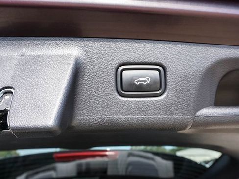 Used 2024 Hyundai Palisade SEL w/ Premium Package image 12