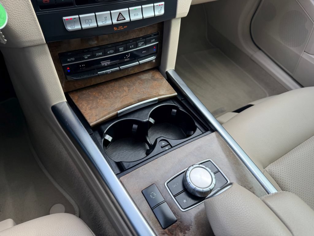 Used 2014 Mercedes-Benz E 350 Sedan image 41