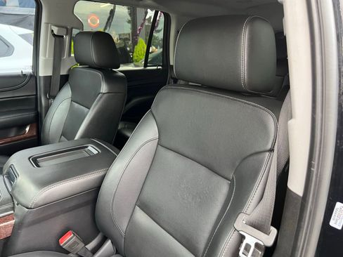 Used 2019 GMC Yukon SLT image 19