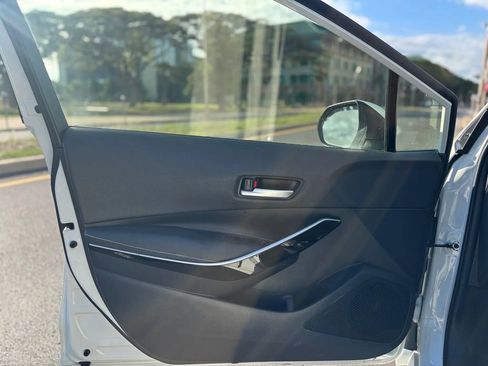 Used 2021 Toyota Corolla XLE image 13