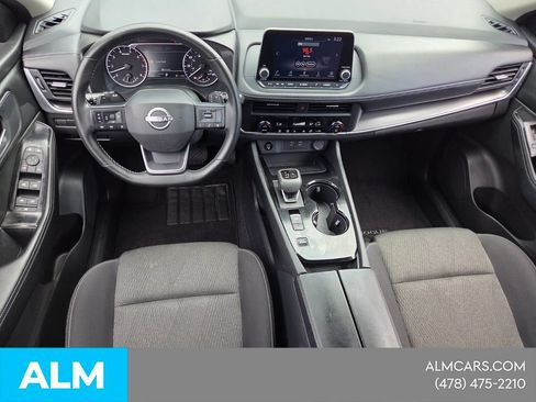 Used 2025 Nissan Rogue SV FWD image 8
