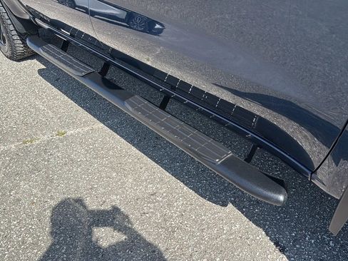 Used 2020 Chevrolet Silverado 1500 LT Trail Boss image 10