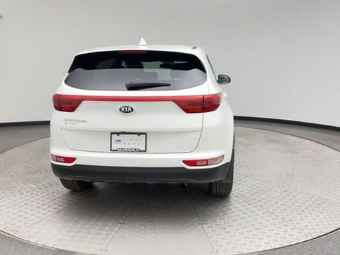 Used 2017 Kia Sportage LX AWD/4WD image 3