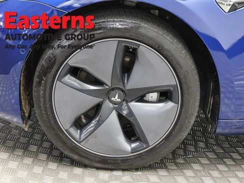 Used 2019 Tesla Model 3 Standard Range RWD image 25