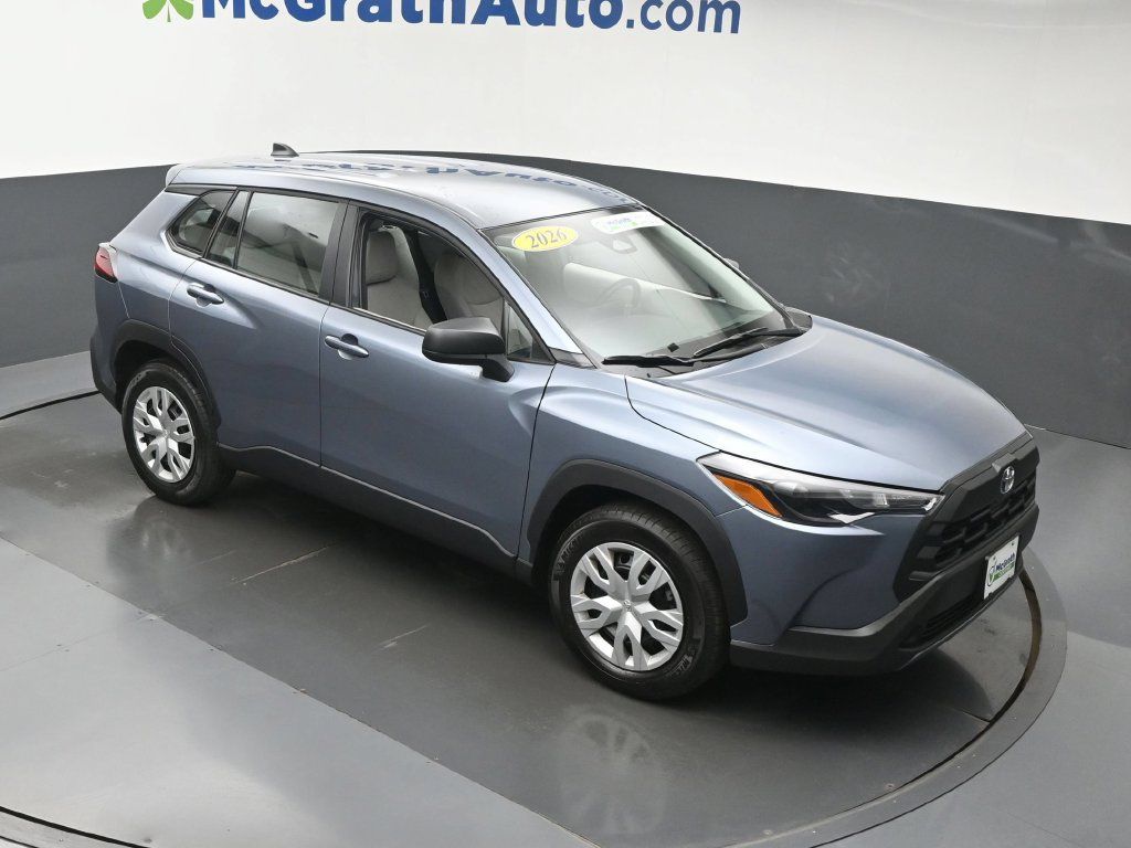 Used 2026 Toyota Corolla Cross L AWD/4WD image 3