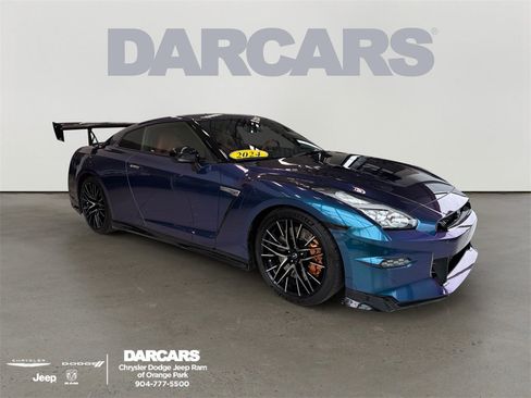 Used 2024 Nissan GT-R Premium w/ Premium Interior Package image 1