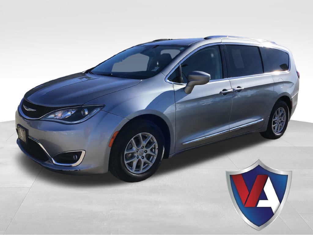 Used 2020 Chrysler Pacifica Touring-L FWD 360° Tour