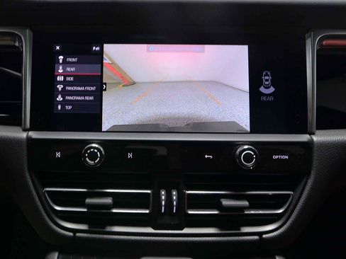 Used 2023 Porsche Macan S image 12