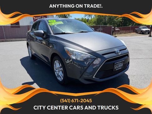 Used 2017 Toyota Yaris iA FWD image 1