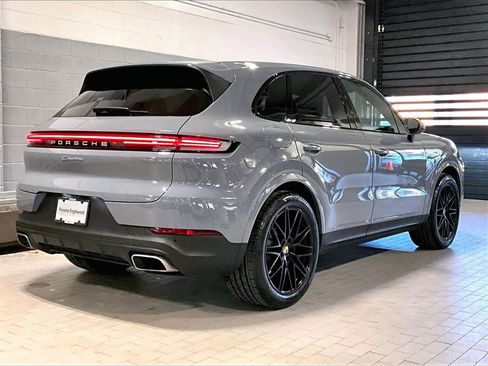 Certified 2024 Porsche Cayenne image 17