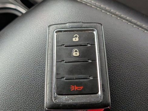 Used 2023 Jeep Grand Cherokee L Laredo RWD image 30