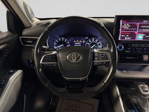 Used 2020 Toyota Highlander Limited AWD/4WD image 18