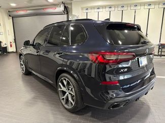 Used 2021 BMW X5 xDrive40i w/ M Sport Package AWD/4WD video 3