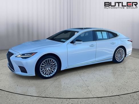 Used 2024 Lexus LS 500 image 1