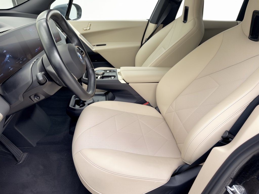 Certified 2024 BMW iX xDrive50 w/ Sport Package AWD/4WD image 5