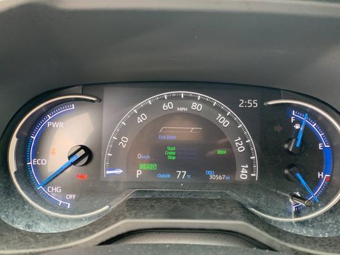 Used 2025 Toyota RAV4 XLE AWD/4WD image 31