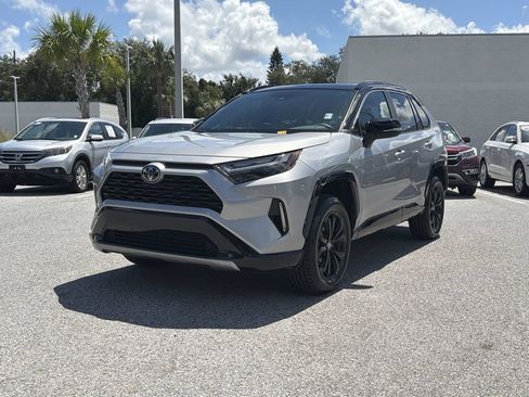 Used 2022 Toyota RAV4 XSE w/ XSE Grade Weather Package AWD/4WD image 2