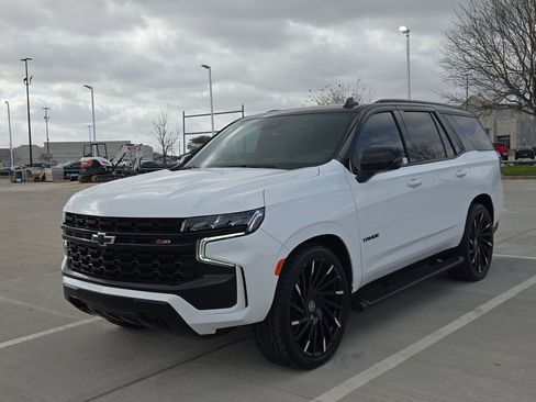Used 2024 Chevrolet Tahoe Z71 w/ Z71 Off-Road Package image 9