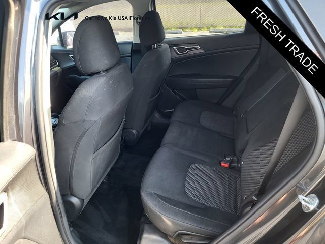 Certified 2023 Kia Sportage LX FWD image 12