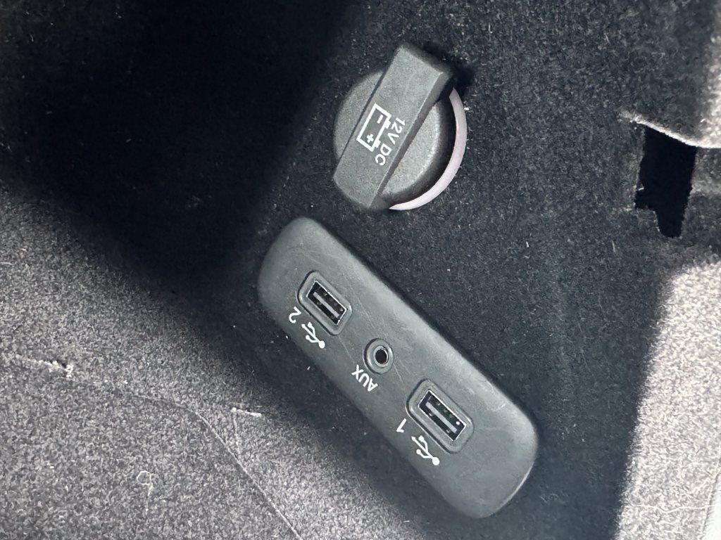 Used 2022 Dodge Challenger R/T Scat Pack RWD image 25