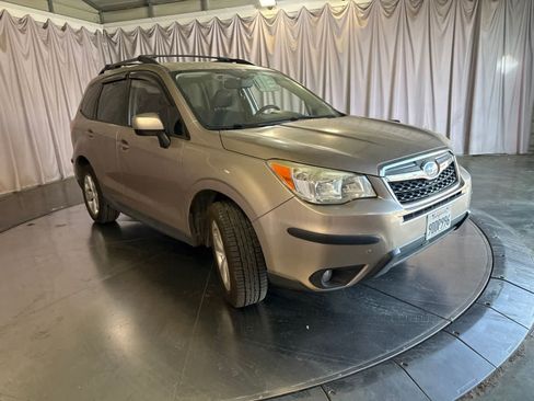 Used 2016 Subaru Forester 2.5i Premium AWD/4WD image 3