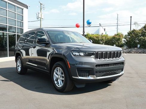 Certified 2023 Jeep Grand Cherokee L Laredo RWD image 3